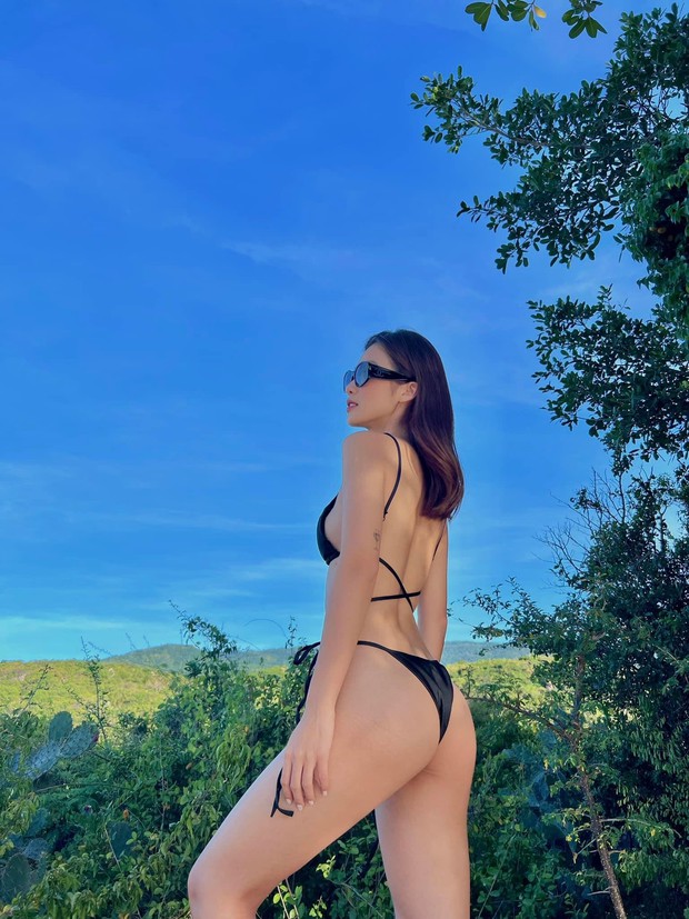 Khả Ngân, Ninh Dương Lan Ngọc bốc lửa diện bikini, hot girl người Tày gợi cảm táo bạo - Ảnh 2.