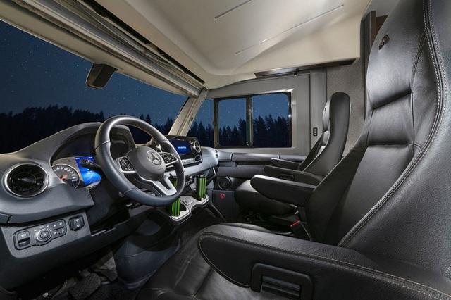 Mercedes-Benz Sprinter độ thành siêu nhà di động, giá ngang siêu xe - Ảnh 3. Mercedes-Benz Sprinter độ thành siêu nhà di động, giá ngang siêu xe - Ảnh 3.