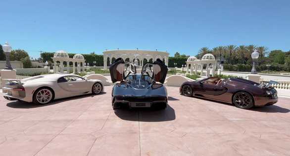 Chuyển 3 siêu phẩm vào nhà mới, đại gia bất động sản suýt nếm trái đắng với chiếc Bugatti Chiron siêu hiếm có lớp sơn triệu đô - Ảnh 2.