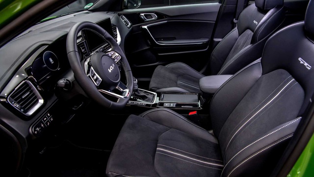 Ra mắt Kia XCeed 2023 - SUV cận sang tham vọng giành khách của Mercedes GLA, BMW X1 - Ảnh 13.