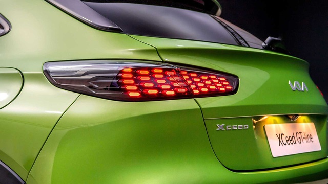 Ra mắt Kia XCeed 2023 - SUV cận sang tham vọng giành khách của Mercedes GLA, BMW X1 - Ảnh 9.