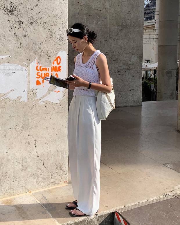 Quần trắng dễ mặc nhưng tinh tế nhất là diện theo 14 cách sau đây - Ảnh 8.