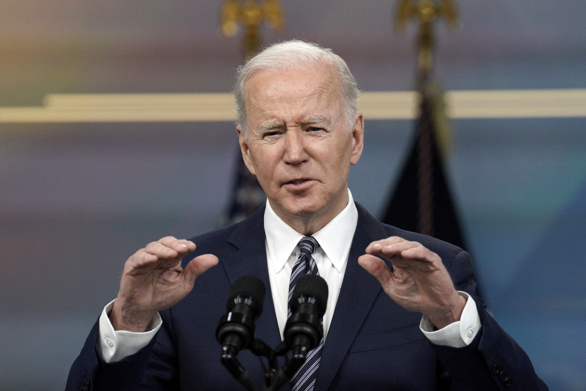 Tổng thống Mỹ Joe Biden phát biểu tại Nhà Trắng về an ninh năng lượng hôm 31/3. Ảnh: Reuters.