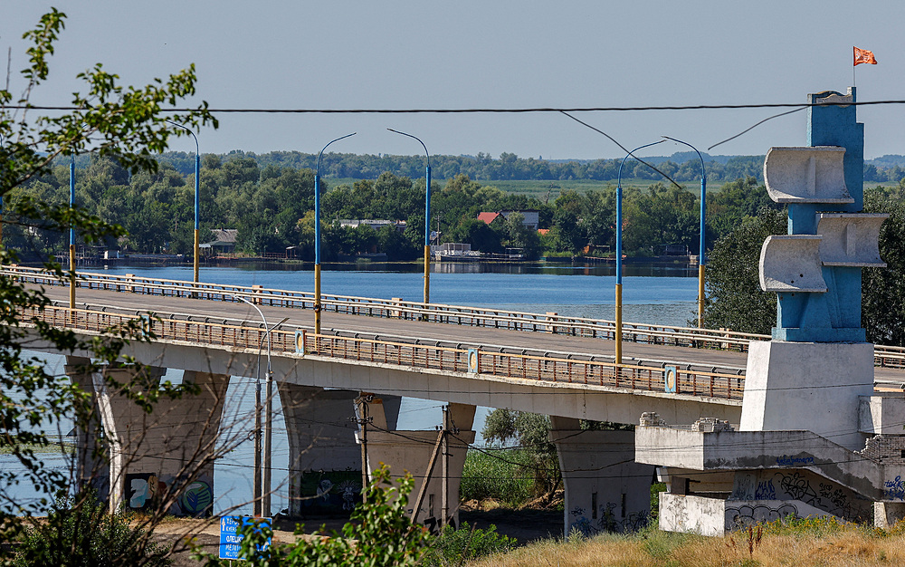 Cầu Antonovsky ở tỉnh Kherson ngày 27/7. Ảnh: Reuters.