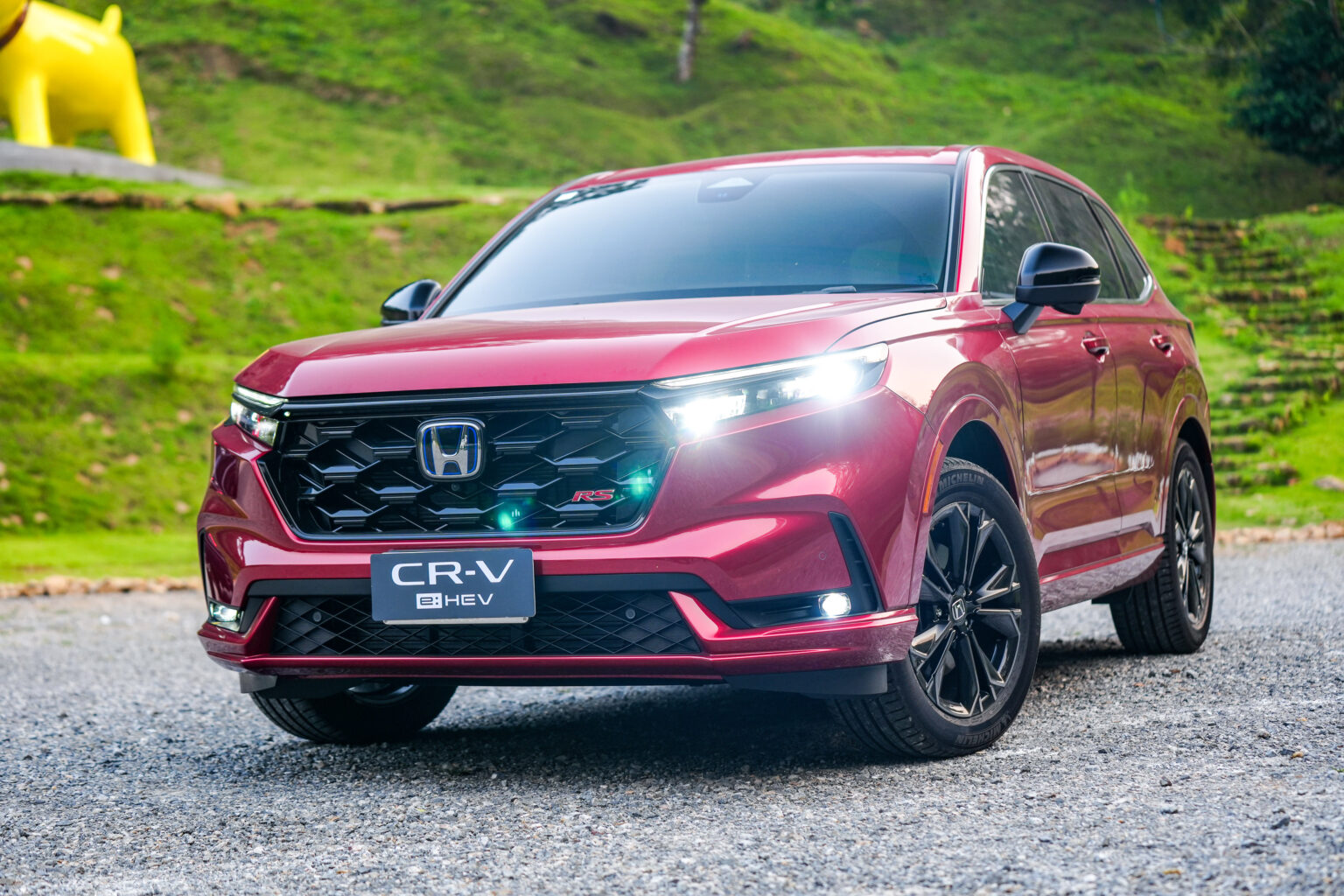Honda xác nhận sắp ra mắt xe mới tại Việt Nam: Dễ là CR-V hybrid 2023 đáp trả Corolla Cross - Ảnh 1.