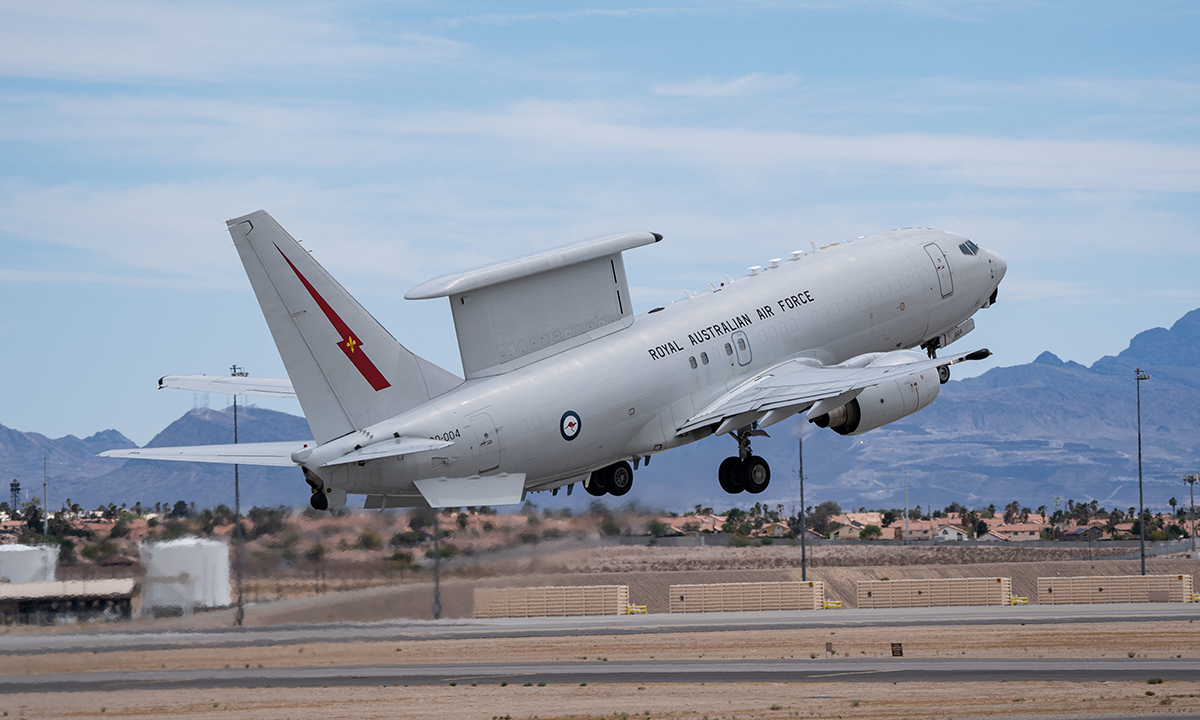 Máy bay cảnh báo sớm và chỉ huy E-7A của Australia cất cánh từ căn cứ không quân  Nellis tại bang Nevada, Mỹ tháng 5/2022. Ảnh: USAF