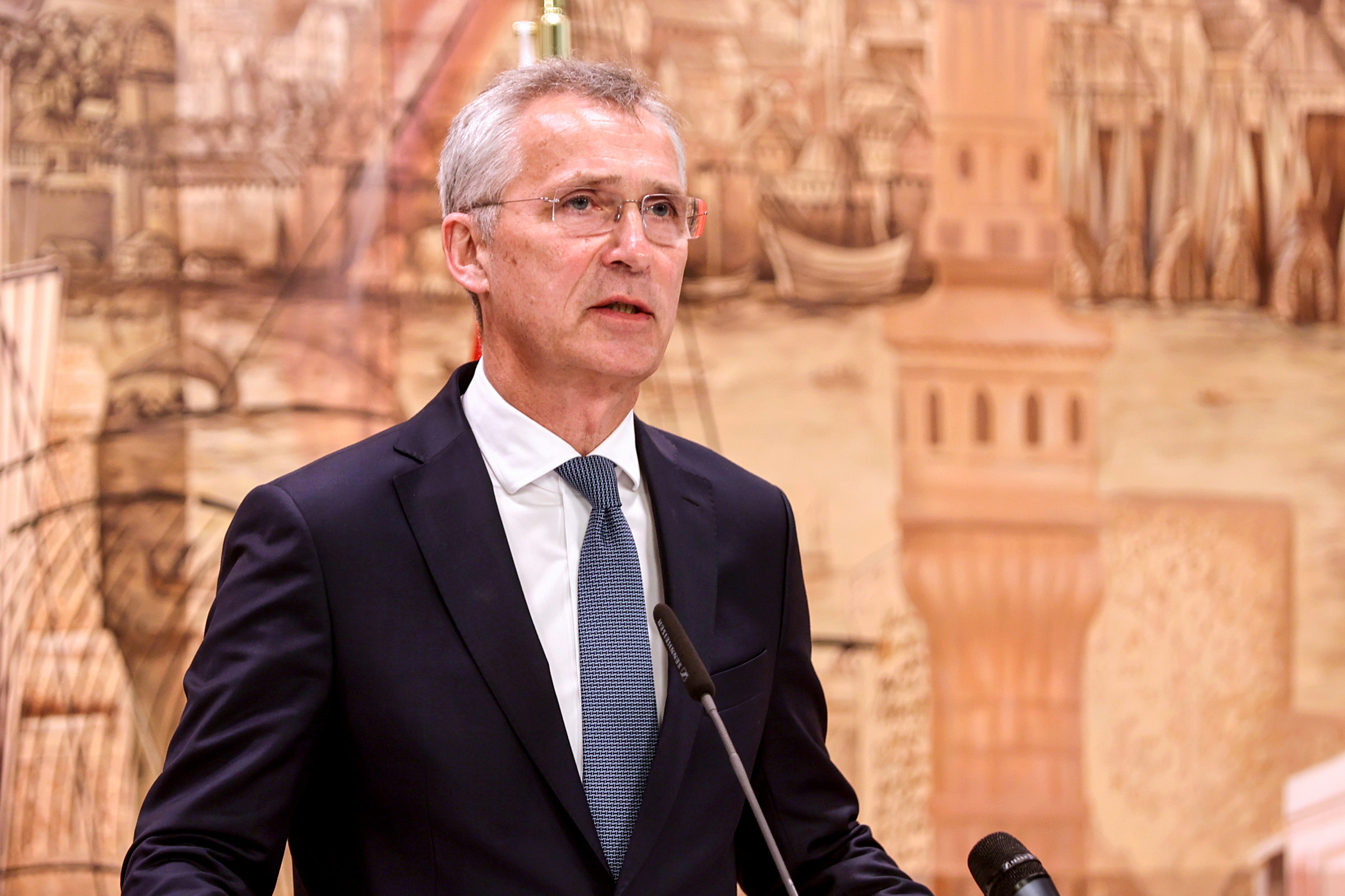 Tổng thư ký NATO Jens Stoltenberg tại Istanbul, Thổ Nhĩ Kỳ, hôm 4/6. Ảnh: AFP