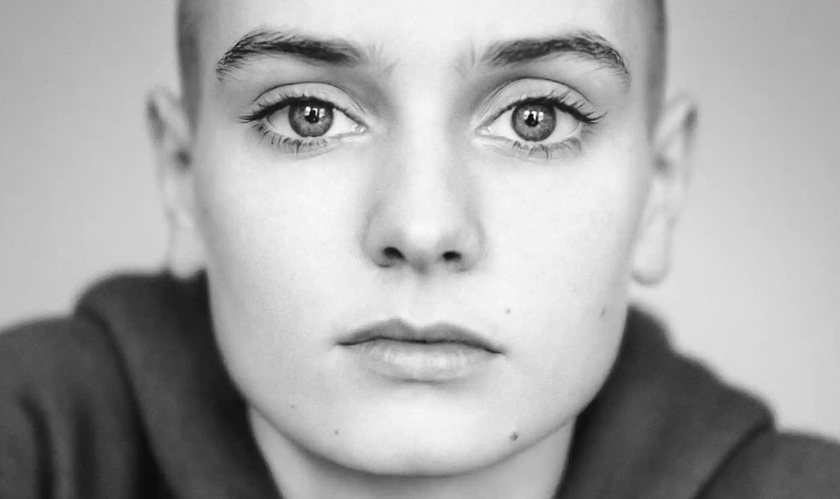 Ca sĩ Sinéad O’Connor (1966-2023). Ảnh: Paramount Pictures (UK) Intl