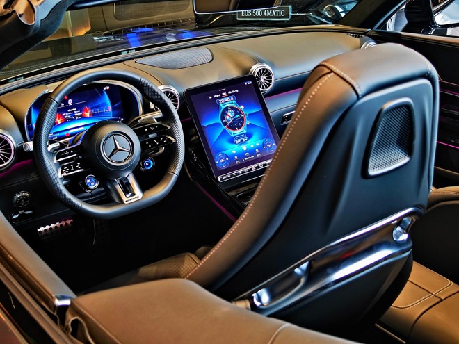 Chi tiết Mercedes-AMG SL 43 giá gần 7 tỷ đồng tại đại lý: Gói ngoại thất thể thao, nhiều công nghệ hiện đại đấu Porsche 911- Ảnh 7.