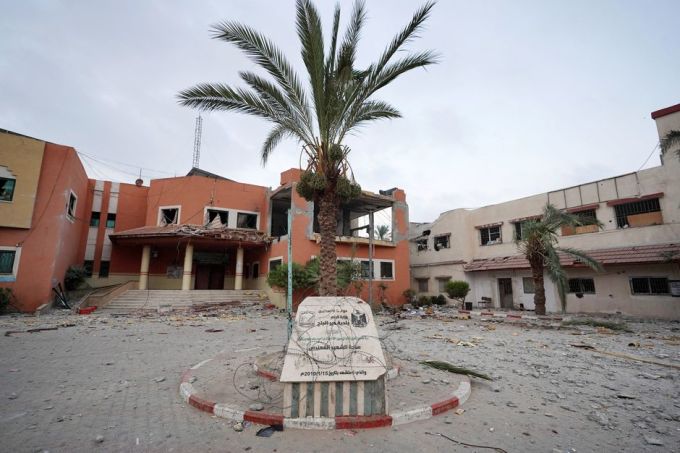 Một đồn cảnh sát bị đánh bom ở Dải Gaza. Ảnh: AFP