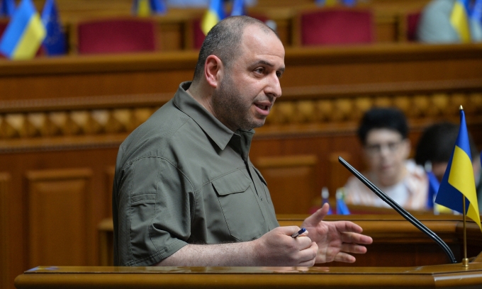 Tân Bộ trưởng Quốc phòng Ukraine Rustem Umerov phát biểu trước quốc hội tại Kiev hồi tháng 9/2023. Ảnh: AFP