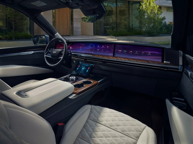 Cadillac Escalade 2025 có màn hình 55 inch lớn nhất thế giới trên táp lô, cửa tự động đóng mở và nhiều nâng cấp thú vị khác- Ảnh 4.