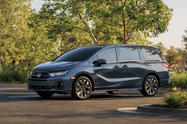 Honda Odyssey 2025 ra mắt: Giá quy đổi từ 1 tỷ đồng, màn hình 12,8 inch phía sau, động cơ ‘chấm to’ đấu Sienna, Carnival- Ảnh 8.