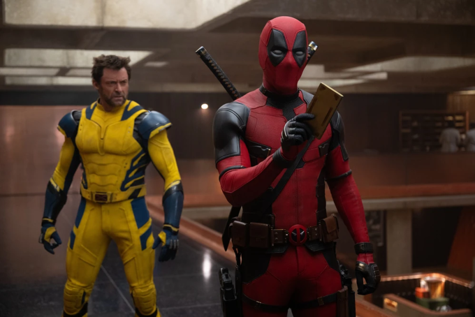 Ryan Reynolds (phải) trong vai Deadpool và Hugh Jackman (đóng Wolverine). Ảnh: Marvel Studios