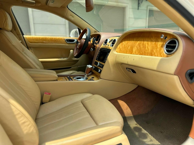 Chiếc Bentley Flying Spur hơn 1,4 tỷ này sẽ khiến người dùng 'chịu chơi' cân nhắc thay vì mua Camry hybrid- Ảnh 10.