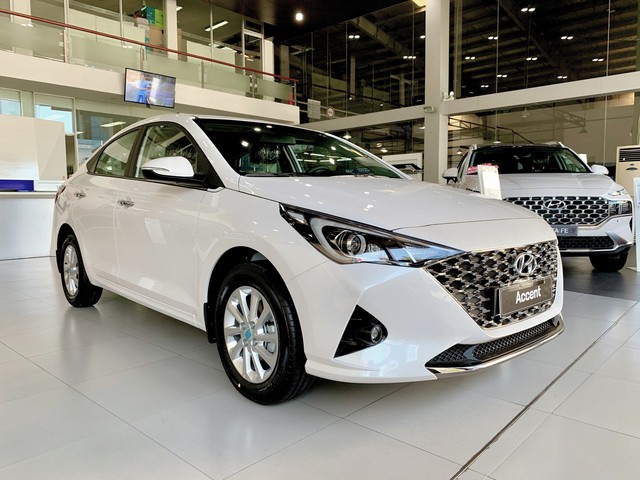 Hyundai Accent đời cũ giảm giá đến 50 triệu xả hàng tồn tại đại lý, sales nói vẫn có khách quan tâm vì 2 lý do- Ảnh 3.