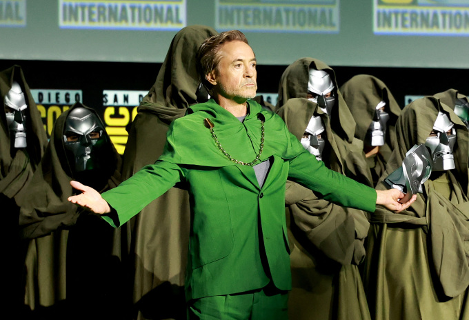Robert Downey Jr. trong trang phục lấy cảm hứng từ nhân vật Doctor Doom, tại San Diego Comic-Con 2024. Ảnh: AFP