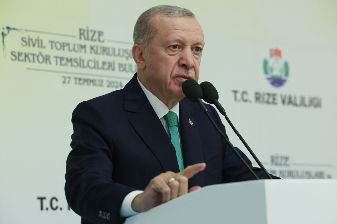 Tổng thống Thổ Nhĩ Kỳ Recep Tayyip Erdogan phát biểu tại khách sạn Ramada ở Rize vào ngày 27/4. Ảnh: AFP