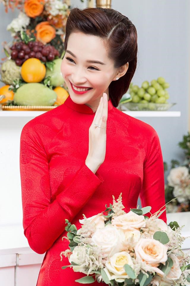 Soi cận cảnh loạt nhẫn cưới hột xoàn của mỹ nhân Việt, Mai Phương Thuý gây lú vì độ thật giả - 7