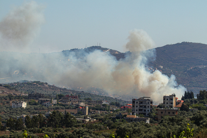 Khói bốc lên từ ngôi làng biên giới Kafr Kila ở miền nam Lebanon ngày 29/7, sau vụ tấn công ở Israel. Ảnh: AFP