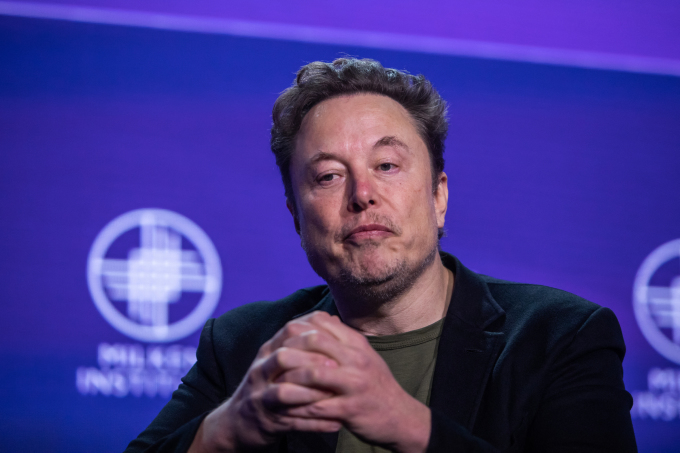 Tỷ phú Elon Musk dự hội thảo về AI và xe điện tại California, ngày 6/5. Ảnh: AFP