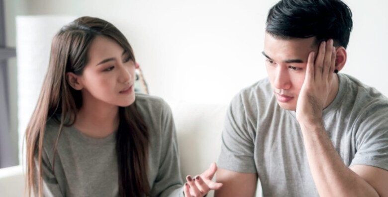 Tôi đã giấu chồng rút tiền tiết kiệm đưa cho anh rể trả nợ. (Ảnh minh họa)