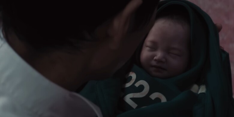 Điểm nhấn đáng chú ý trong phần phim là sự xuất hiện của một đứa trẻ được sinh ra ngay trong trò chơi, trở thành chi tiết mang tính biểu tượng, là động lực cho nhân vật chính đứng lên chiến đấu.