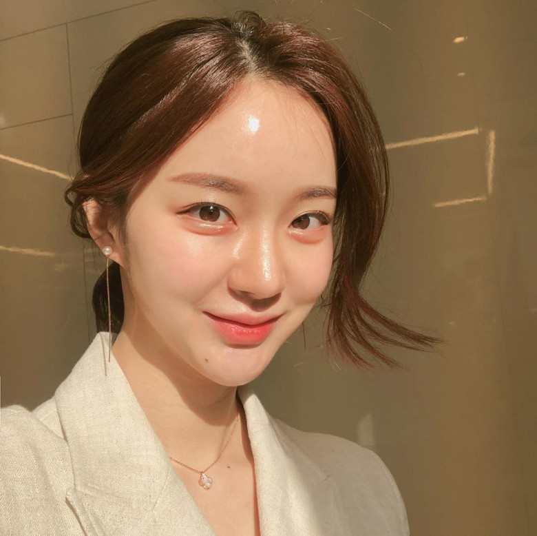 Sau 40 tuổi, da mặt bạn vẫn đầy đặn, hồng hào thì chứng tỏ lão hóa vẫn chưa tìm đến.