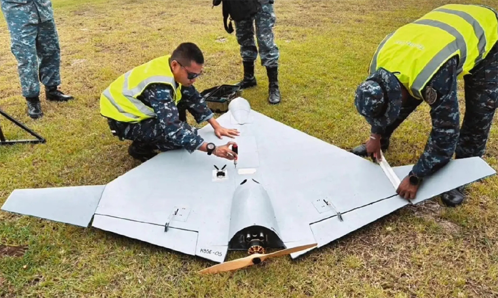 Binh sĩ Thái Lan ráp UAV Kamikaze cất cánh trong ảnh công bố ngày 5/7. Ảnh: Nation