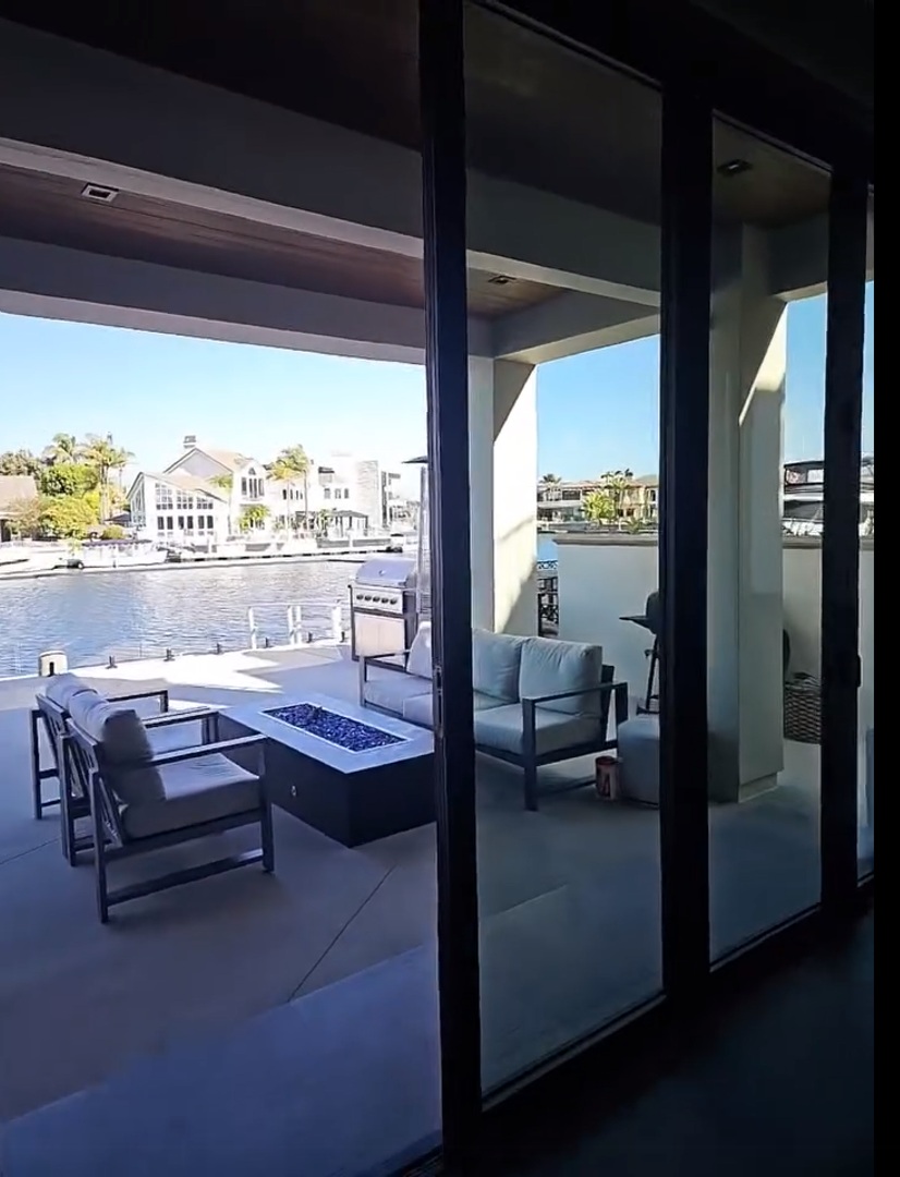 Nữ nghệ sĩ choáng trước biệt thự 78 tỷ, du thuyền riêng của đồng nghiệp: "Ở đây phải sống đến 100 tuổi"- Ảnh 4.