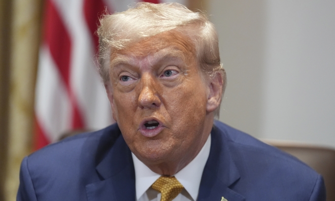 Tổng thống Donald Trump trong cuộc họp nội các tại Nhà Trắng ngày 8/7. Ảnh: AP