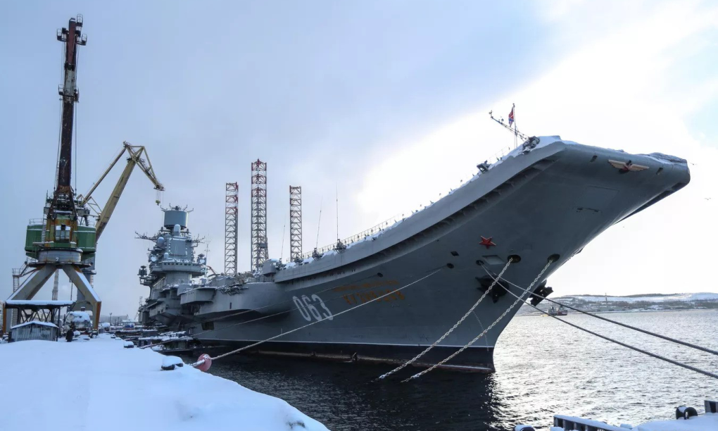 Tàu sân bay Đô đốc Kuznetsov tại vùng Murmansk năm 2019. Ảnh: RIA Novosti