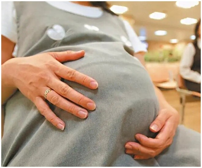 Bà Vương mang thai với dấu hiệu bất thường. Ảnh minh họa.