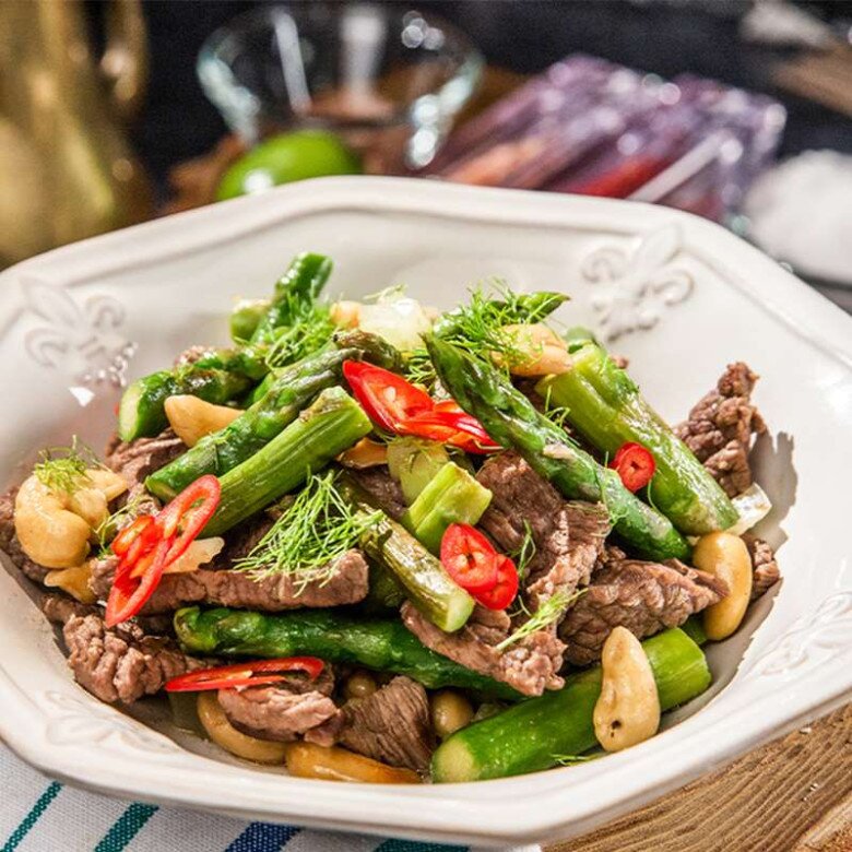 Loại cây nhọn như chông mệnh danh là amp;#34;rau hoàng đếamp;#34;, siêu giàu axit folic, nấu món gì bà bầu ăn cũng bổ - 2