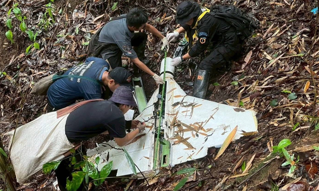 UAV nghi của quân đội Myanmar rơi tại khu rừng ở Thái Lan ngày 21/7. Ảnh: Thai PBS