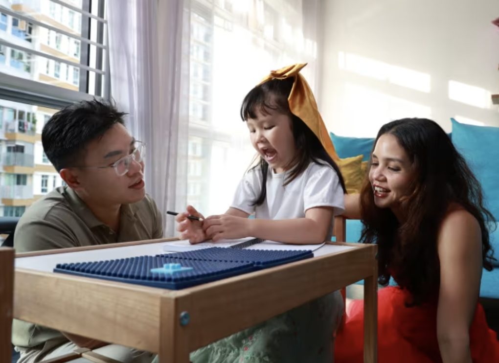 Gia đình của Christel Goh Ảnh: CNA