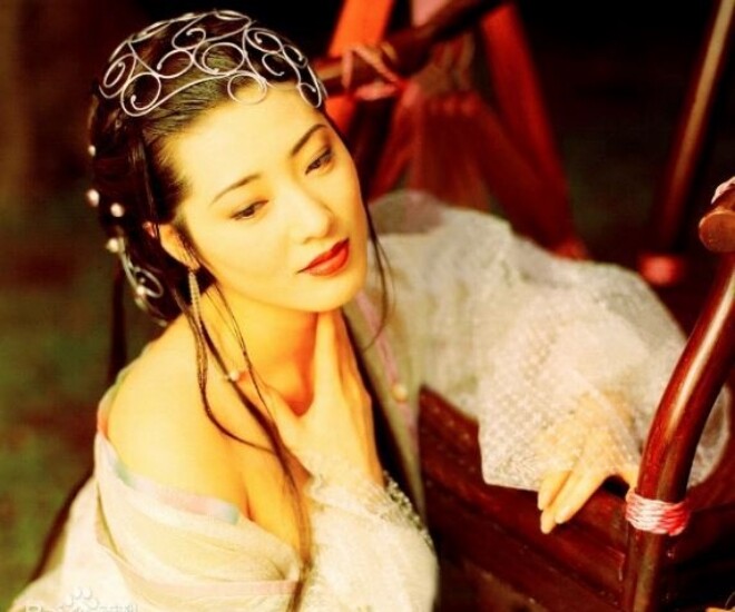 Dương Tư Mẫn trong bộ phim Tân Kim Bình Mai.