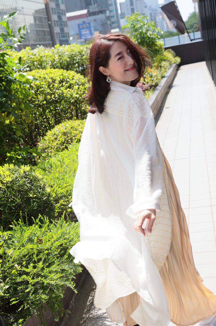 amp;#34;Mỹ nhân vòng 1 đẹp nhất châu Áamp;#34; yêu đại gia Nhật 25 năm không cưới, giờ làm bà chủ tiệm mì - 3