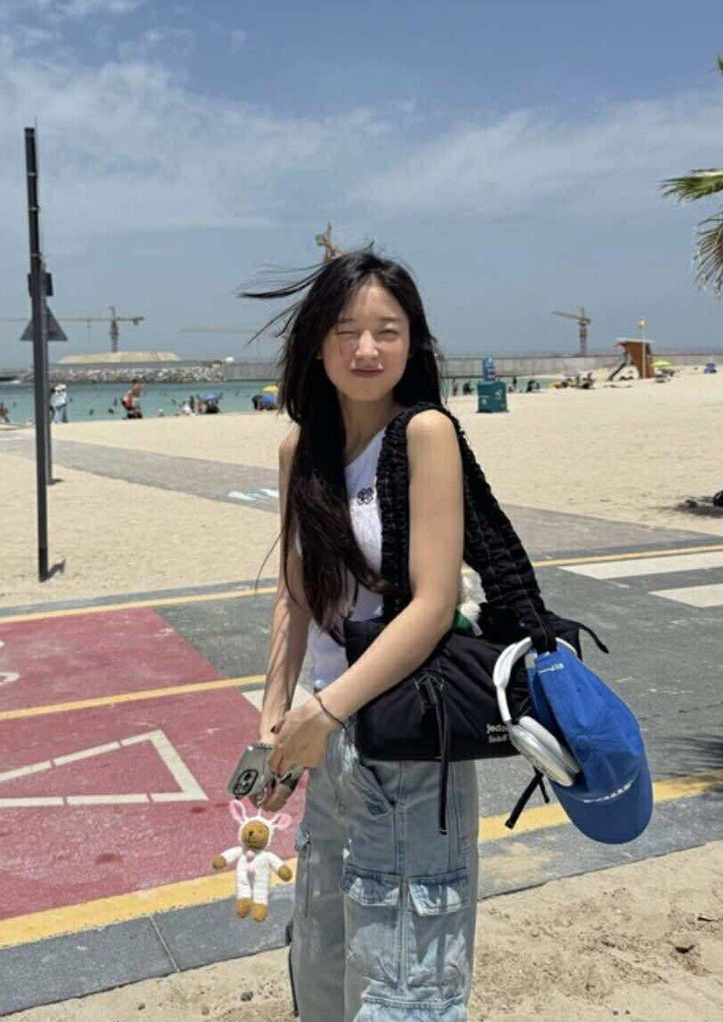 5 món đồ rẻ bèo amp;#34;chân áiamp;#34; giúp chị em mặc đẹp cả năm, không lo lỗi mốt - 8