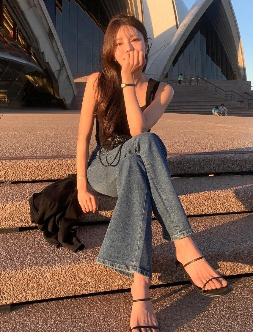 5 món đồ rẻ bèo amp;#34;chân áiamp;#34; giúp chị em mặc đẹp cả năm, không lo lỗi mốt - 10