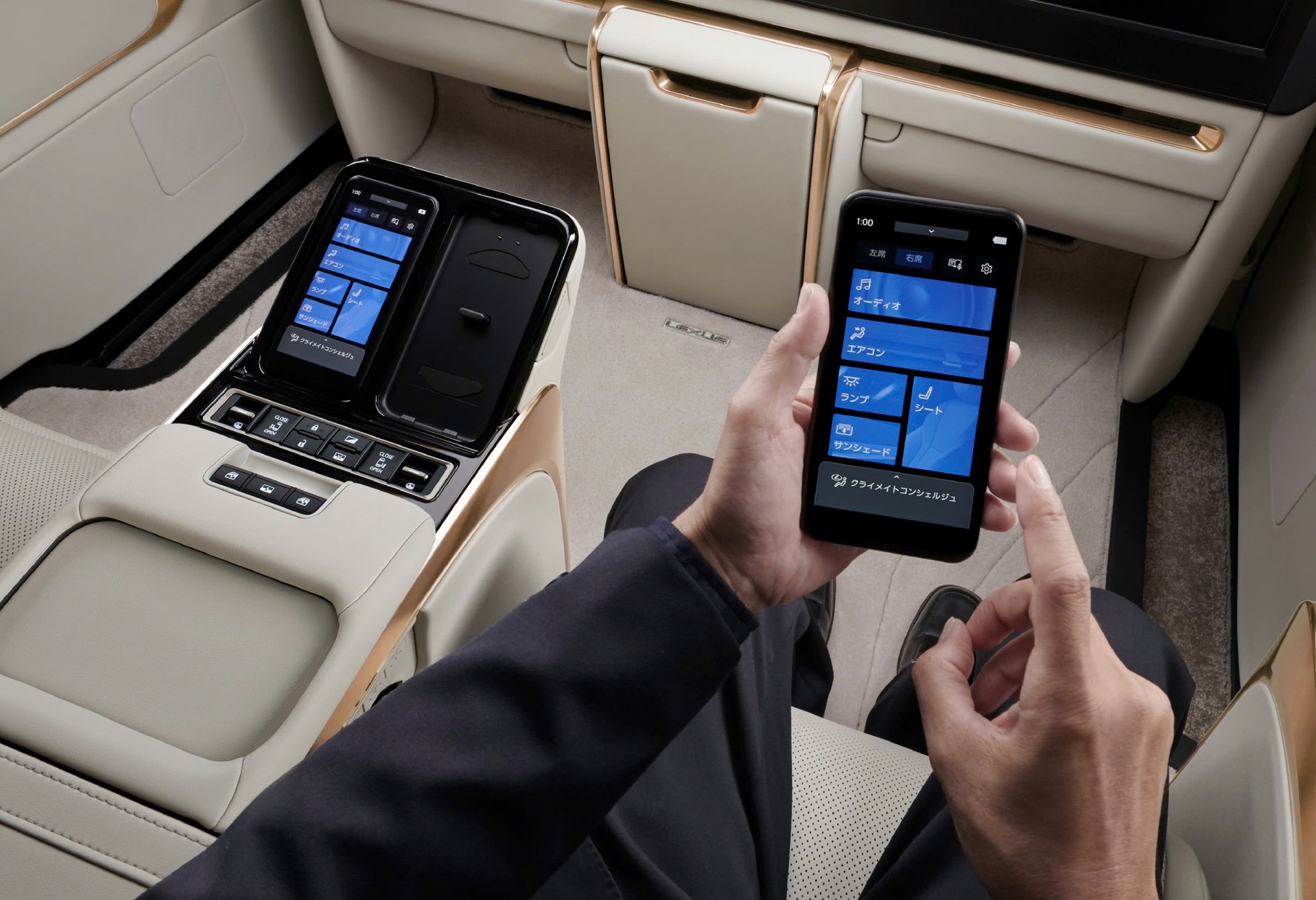 Lexus LM có bản nâng cấp mới: Cải thiện khả năng cách âm, đổi vị trí mở cửa tiện lợi hơn, điều chỉnh độ sáng đèn nội thất- Ảnh 4.