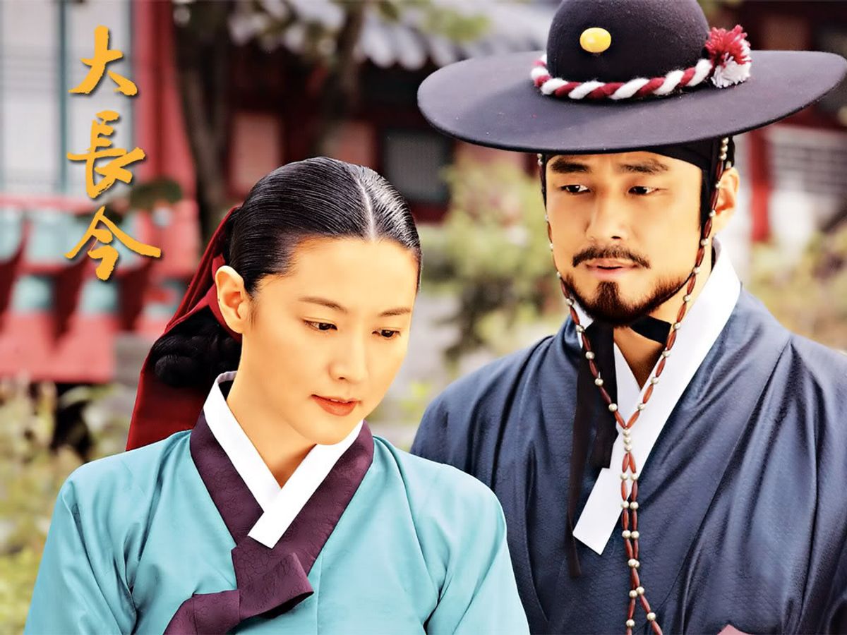 Ngoài phim Nàng Dae Jang Geum, Lee Young Ae còn xinh đẹp rung động lòng người với tạo hình hiện đại, đẳng cấp 