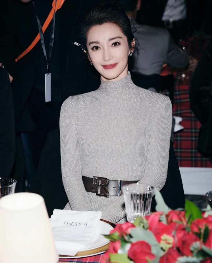 Thời gian gần đây, Lý Băng Băng giảm đóng phim để có thời gian cho bản thân và gia đình, tận hưởng cuộc sống. Ảnh: Red Note