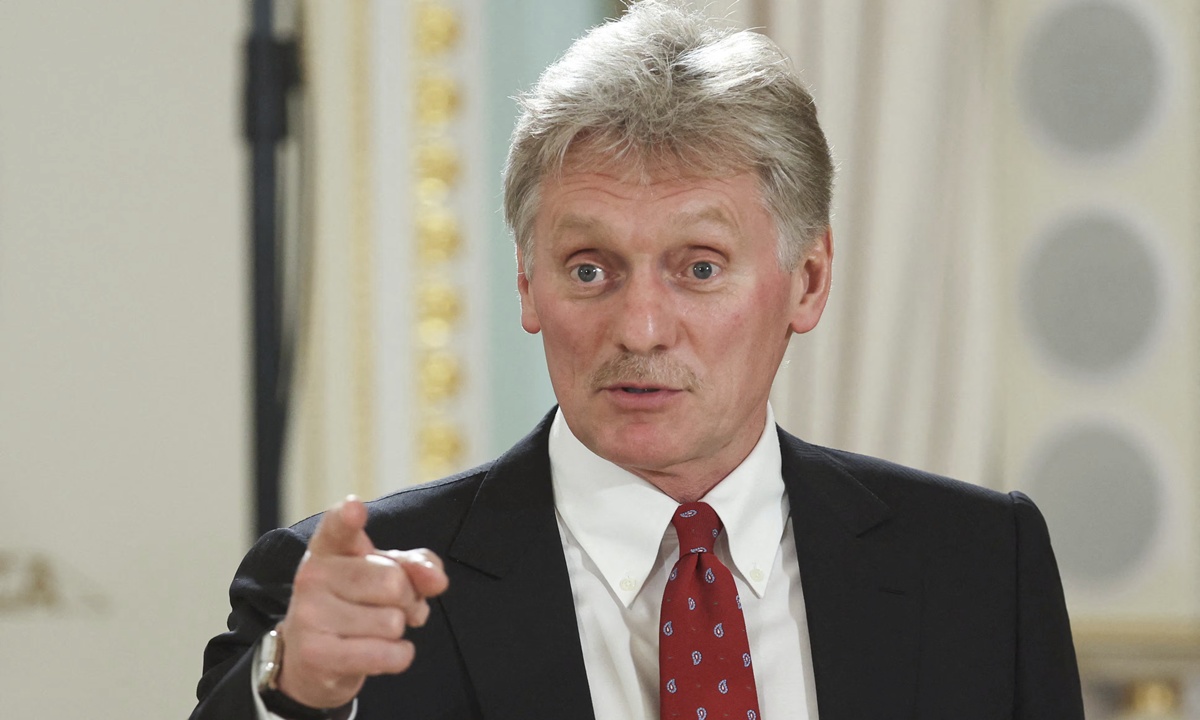 Người phát ngôn Điện Kremlin Dmitry Peskov phát biểu tại Saint Petersburg hồi tháng 7/2023. Ảnh: Reuters