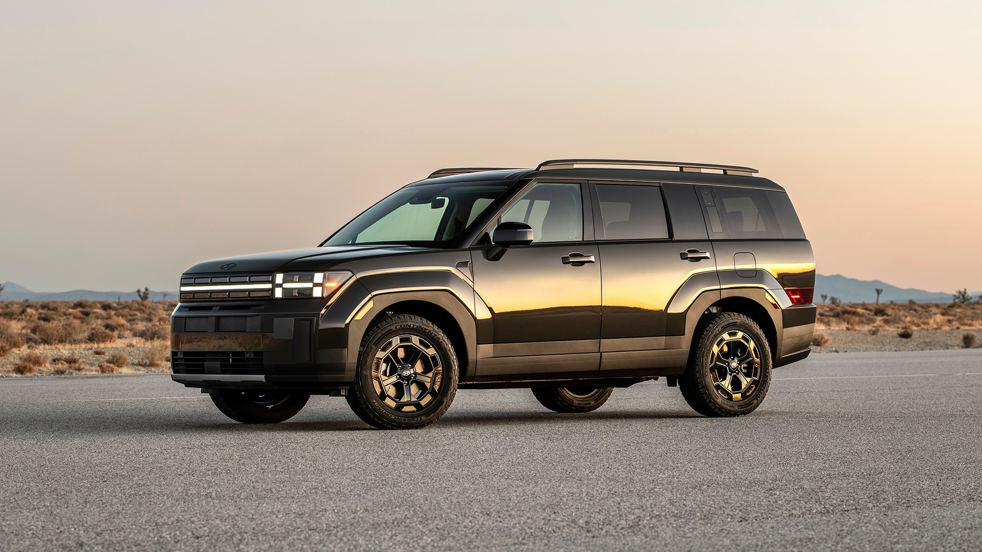 Hyundai Santa Fe 2027 có thay đổi quan trọng: Bỏ hộp số DCT, tinh chỉnh thiết kế đậm chất Land Rover hơn, chưa rõ có 'vuốt' lại đuôi không- Ảnh 4. Hyundai Santa Fe 2027 có thay đổi quan trọng: Bỏ hộp số DCT, tinh chỉnh thiết kế đậm chất Land Rover hơn, chưa rõ có 'vuốt' lại đuôi không- Ảnh 4.