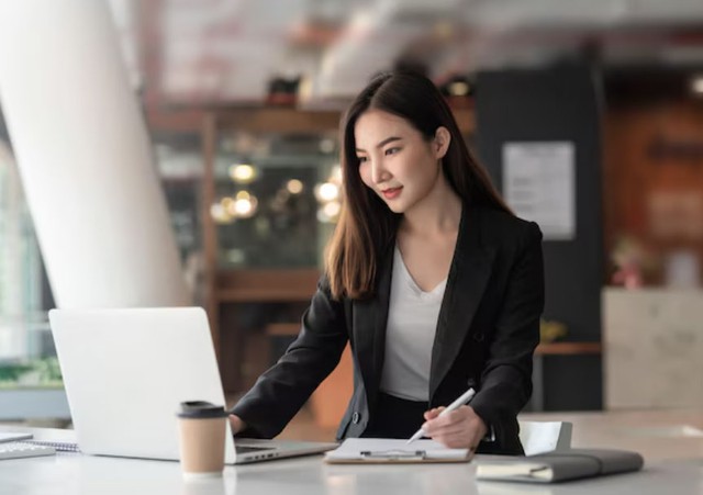 Điểm đáng nể ở Bọ Cạp là tinh thần làm việc bền bỉ và khả năng chịu áp lực rất cao. Ảnh minh họa