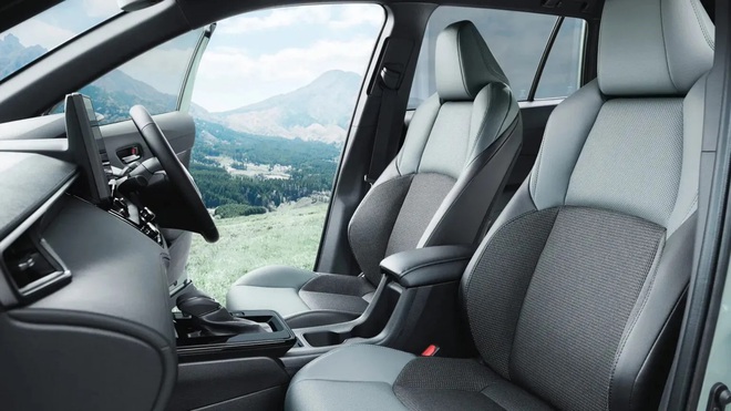Toyota Corolla Cross thêm bản mới: Ca lăng hầm hố hơn, lốp dày hợp đi địa hình, thêm camera nhìn xuyên gầm - Ảnh 10.
