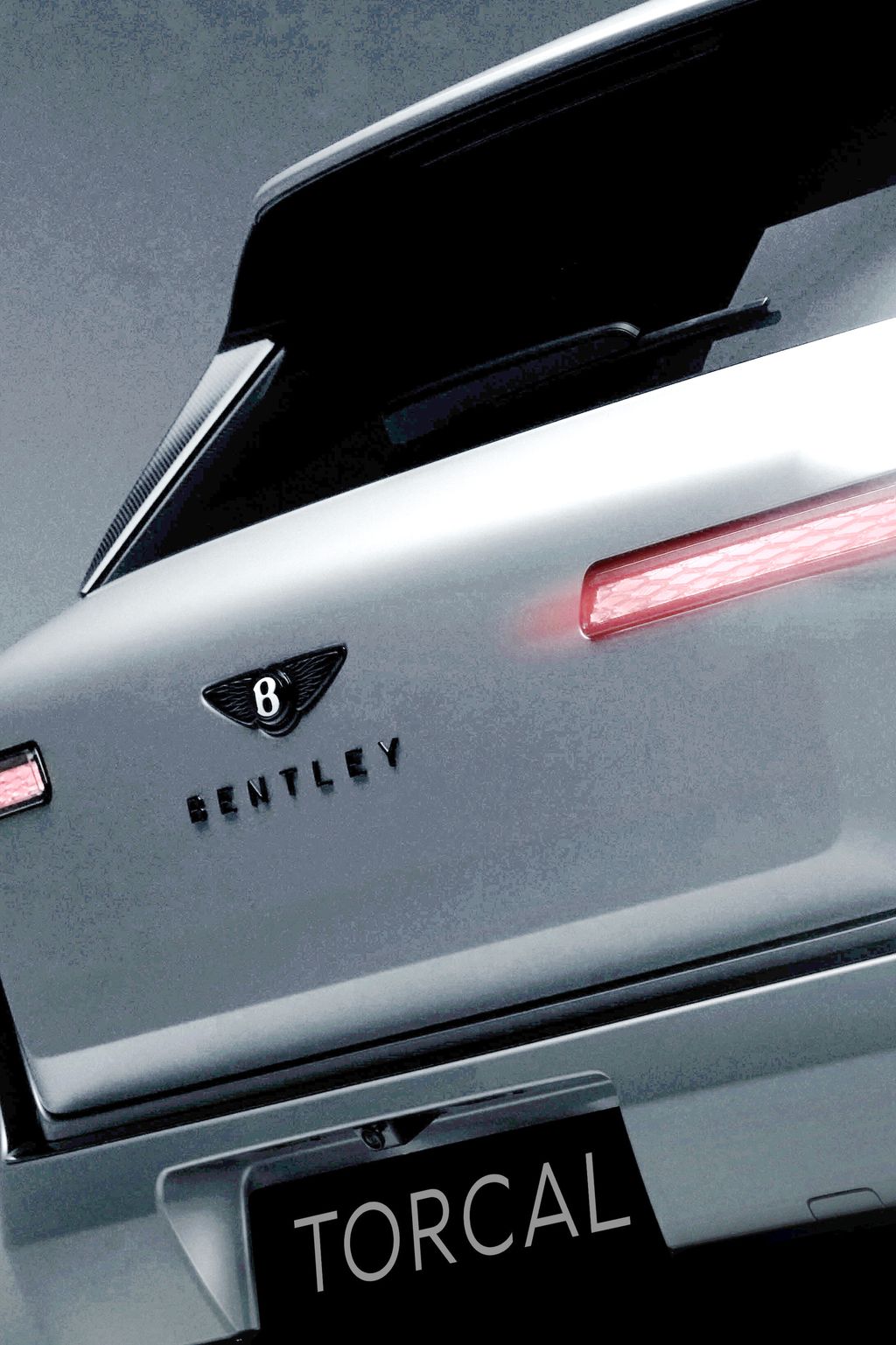 Bentley 'nhá hàng' mẫu xe hoàn toàn mới: SUV nhỏ hơn Bentayga, đi gần 500km/sạc, được hãng 'chăm chút nhất từ trước đến nay' - Ảnh 1.