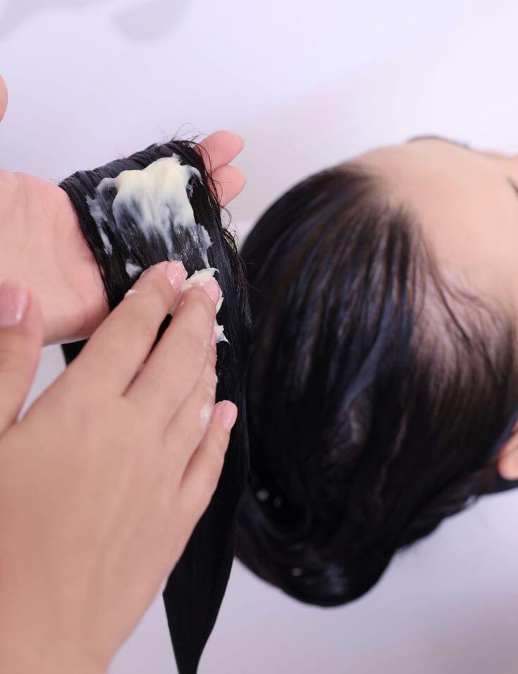Tóc khỏe bắt đầu từ cách dưỡng đơn giản và phù hợp.