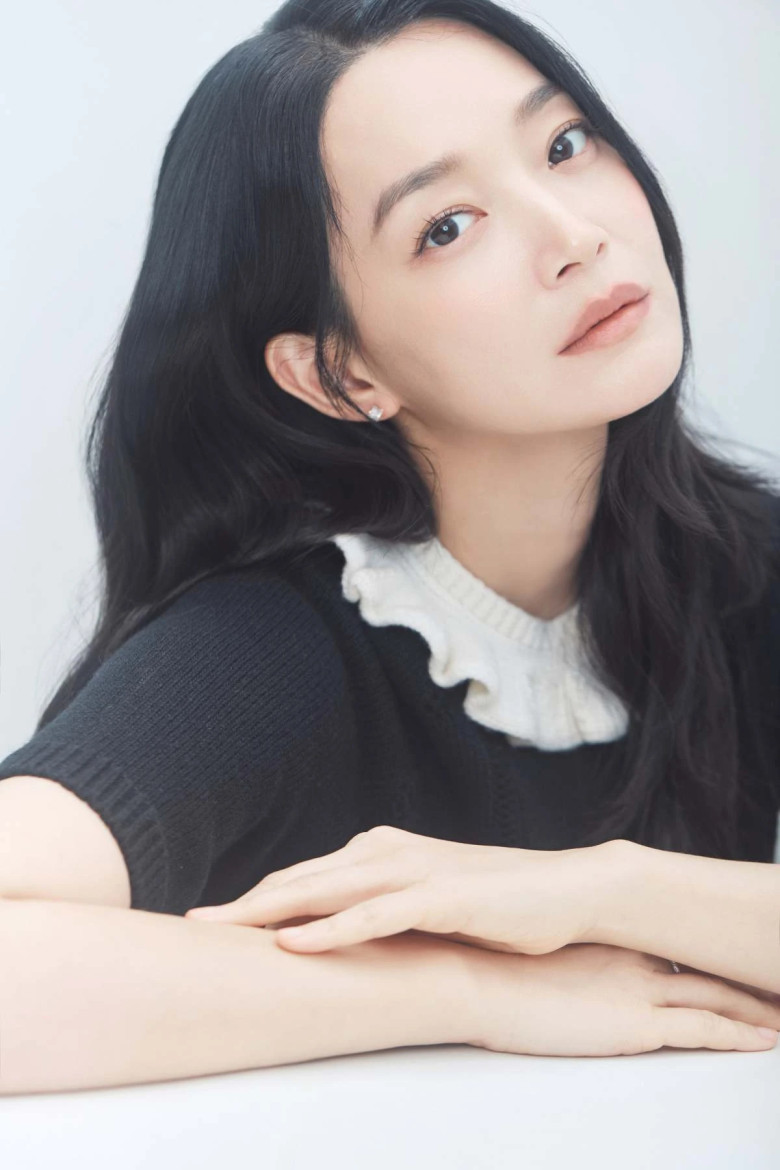 Shin Min Ah ghi dấu ấn với nhan sắc trong trẻo, diễn xuất tự nhiên cùng hình ảnh thanh lịch, trở thành biểu tượng sắc đẹp của xứ kim chi.